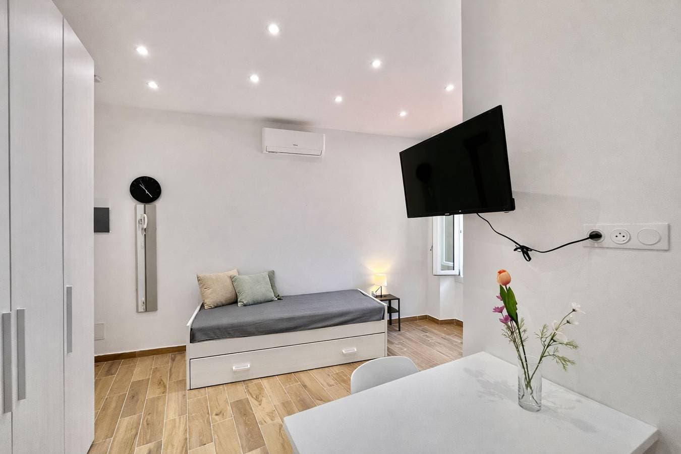 Foto 2 von 8: Cozy studio in the heart of Menton's old town