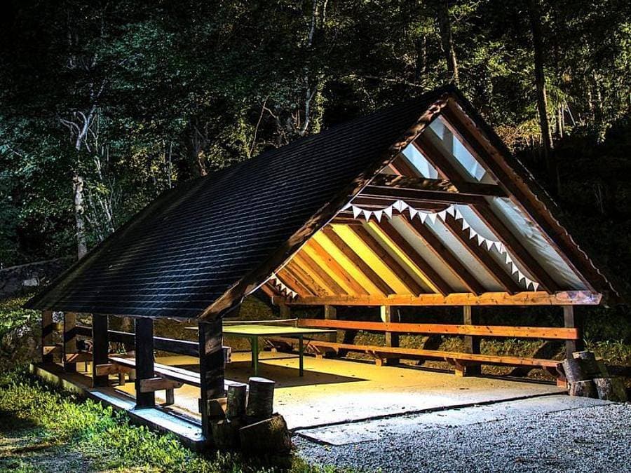 Foto 9 von 42: Bedura Park, camping temático de la naturaleza y bungalows - Chalet 2 personen - Holzhütte