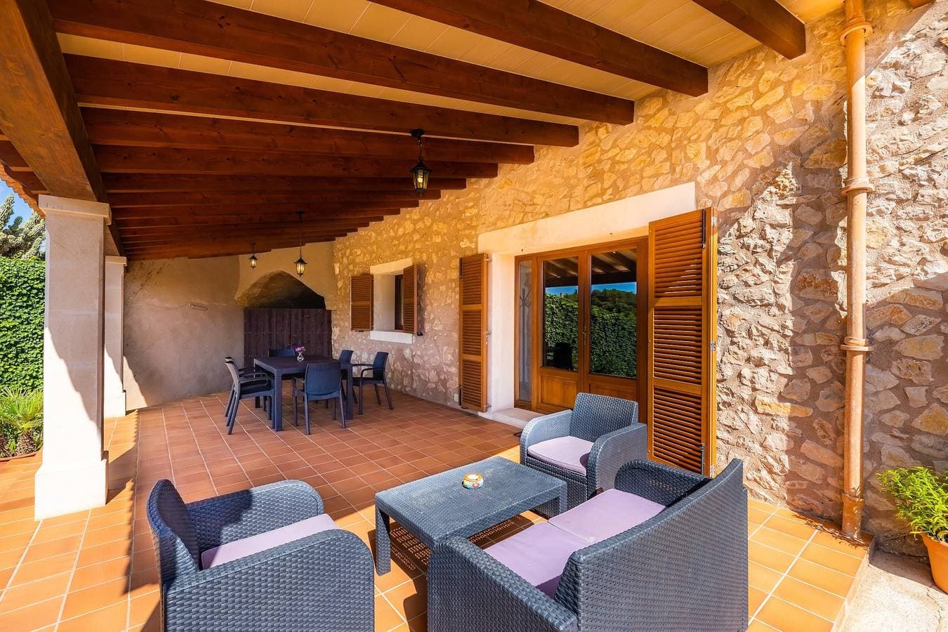 Foto 5 von 30: Ferienhaus "Cas Batlet Antonia" mit Pool, Terrasse, Blick auf das Meer und die Berge