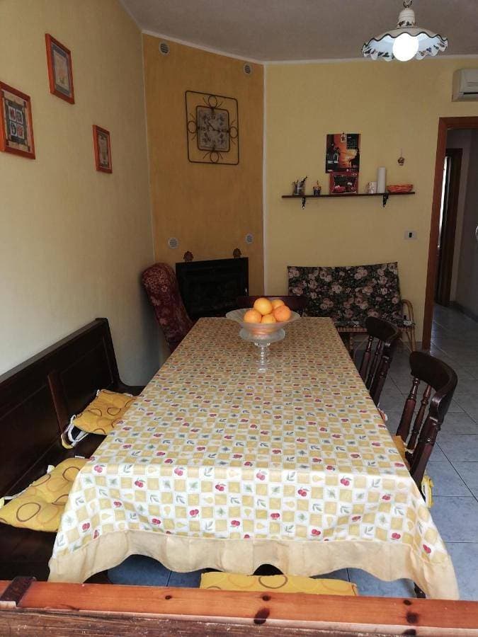 Foto 4 von 12: Three-Bedroom House