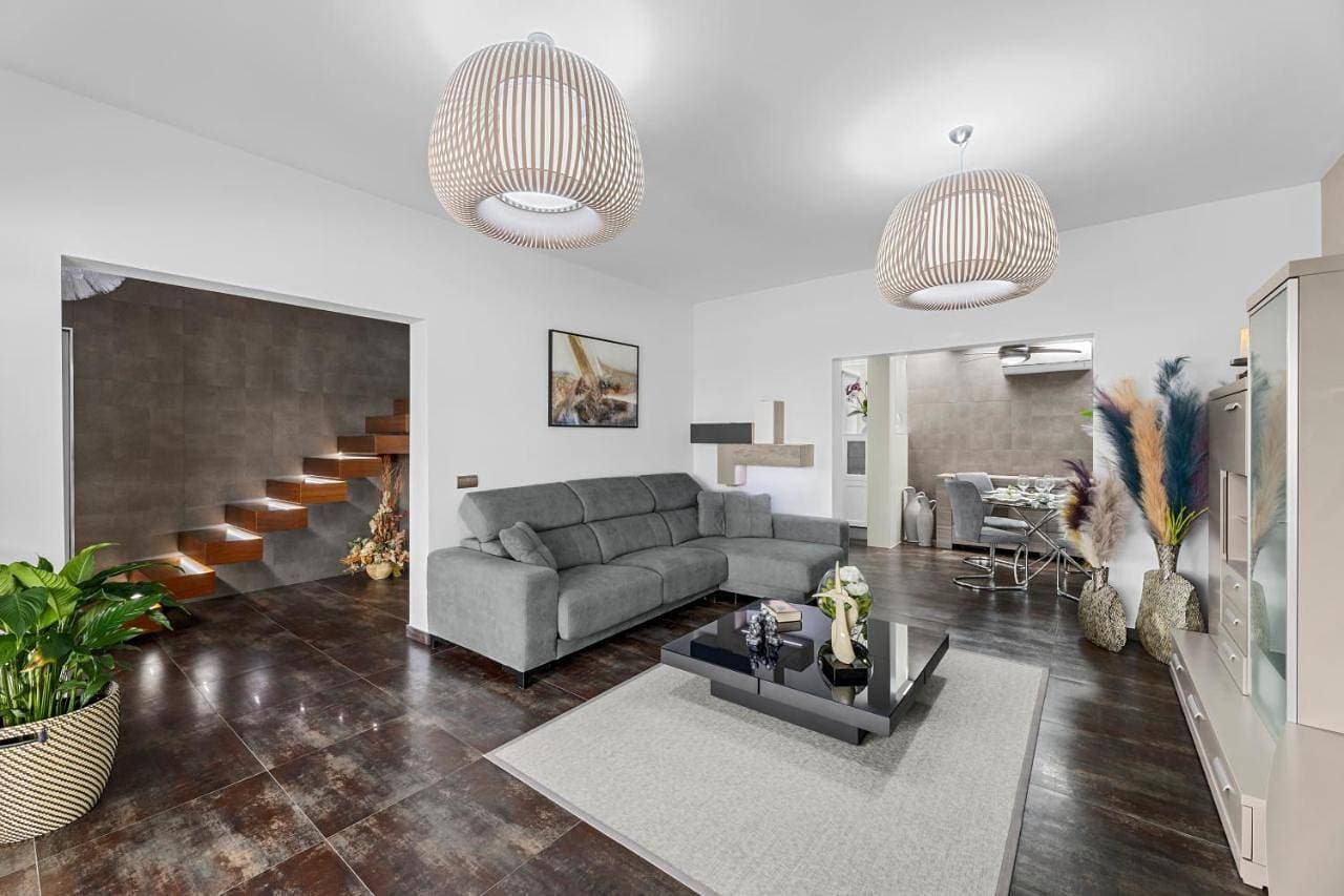 Lyrata Home 1