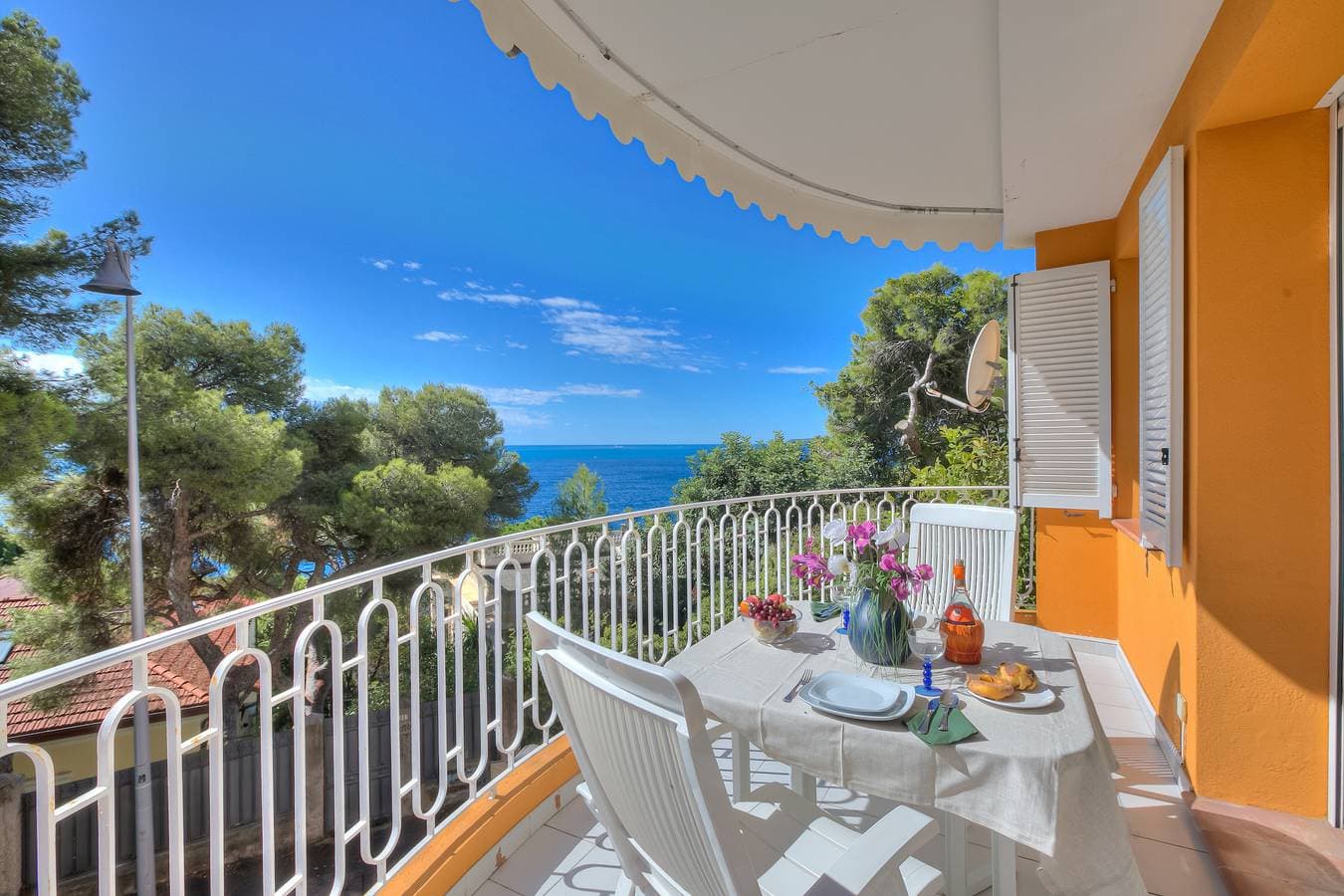 Studio Azur with Sea View Terrace 1