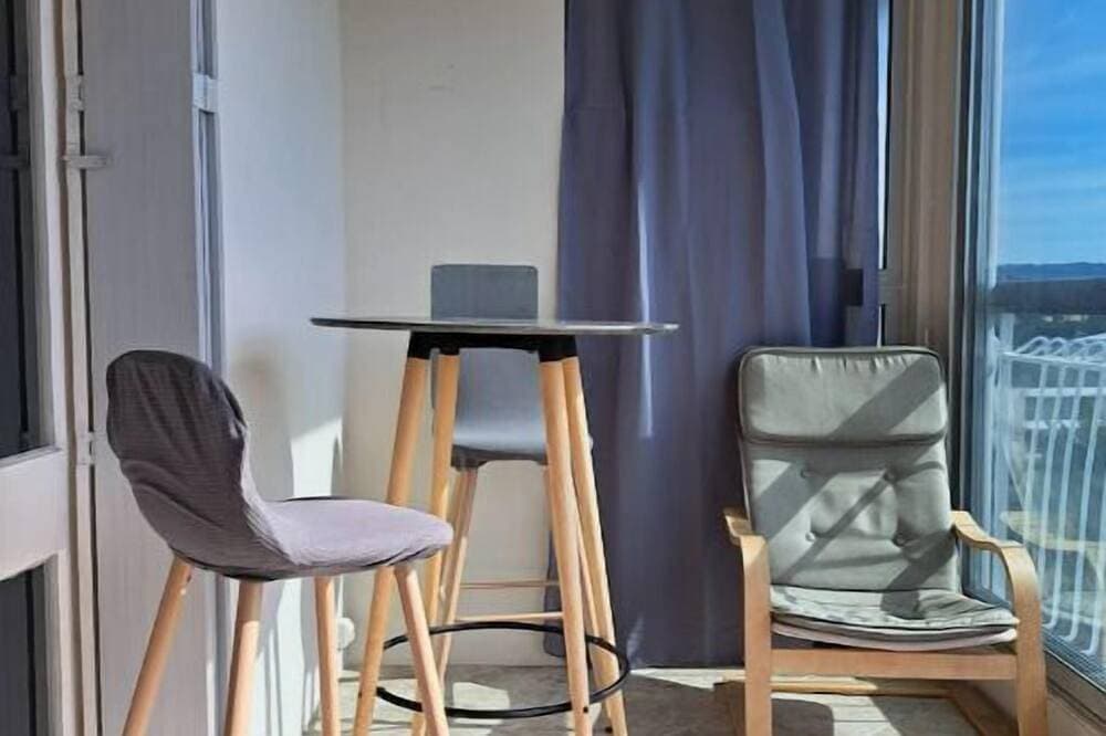 Foto 13 von 14: Agréable Studio Avec Cave et Parking Privatifs