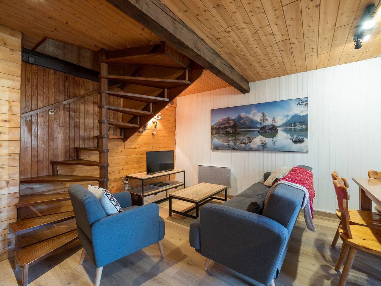 Foto 3 von 19: Chalet 'Les Grands Champs Sud' mit Bergblick, privater Terrasse und Wi-Fi