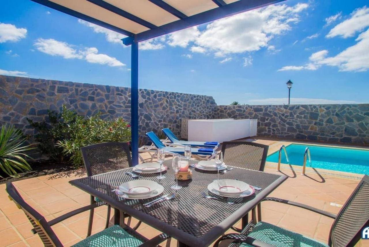 Foto 5 von 27: Three-Bedroom Villa with Private Pool