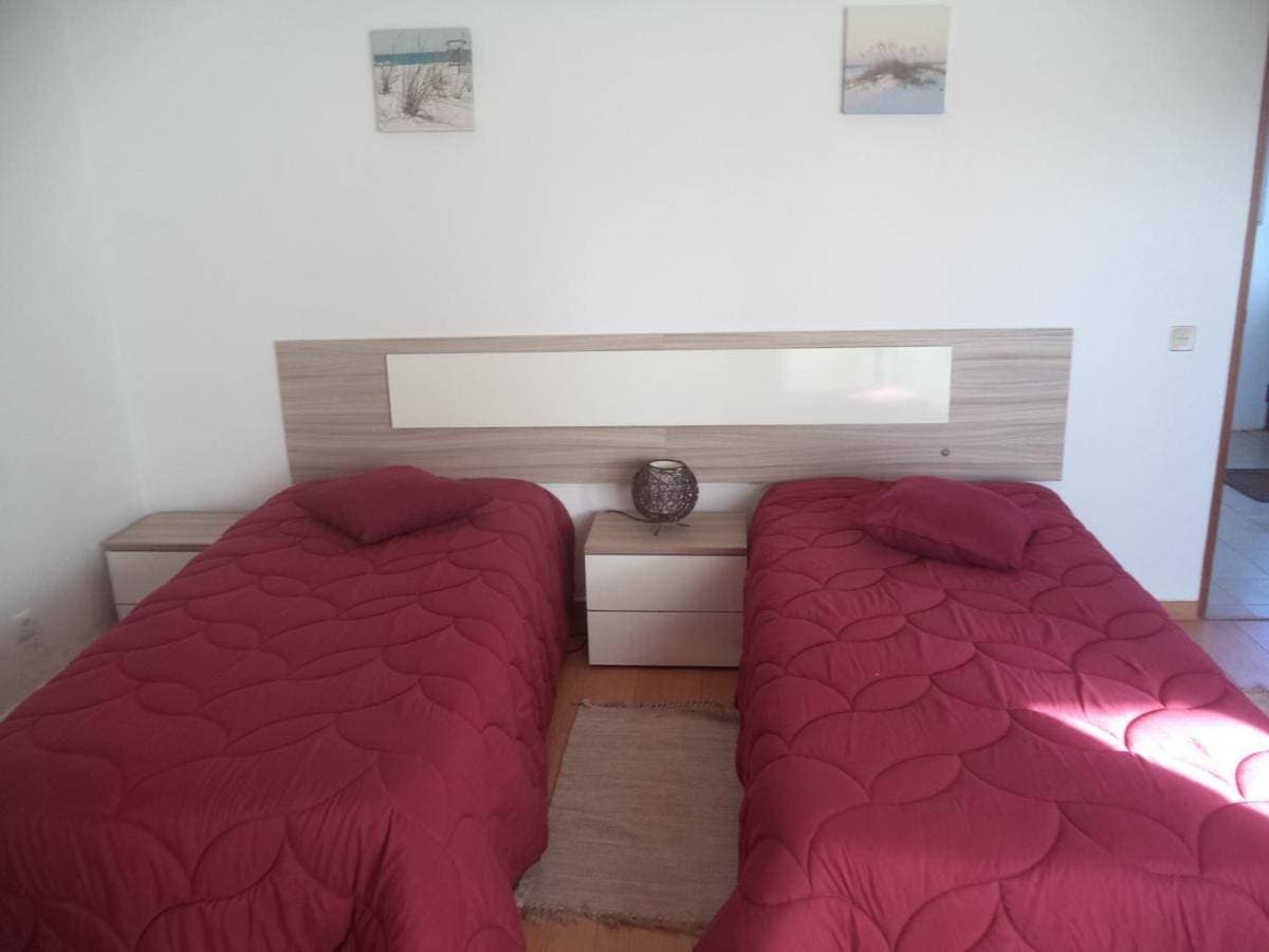 Foto 5 von 17: Twin Room with Private Bathroom