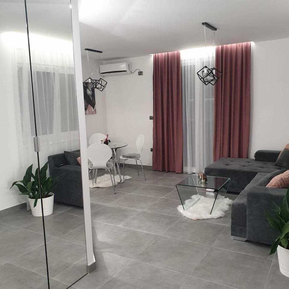 Foto 6 von 31: Two-Bedroom Apartment