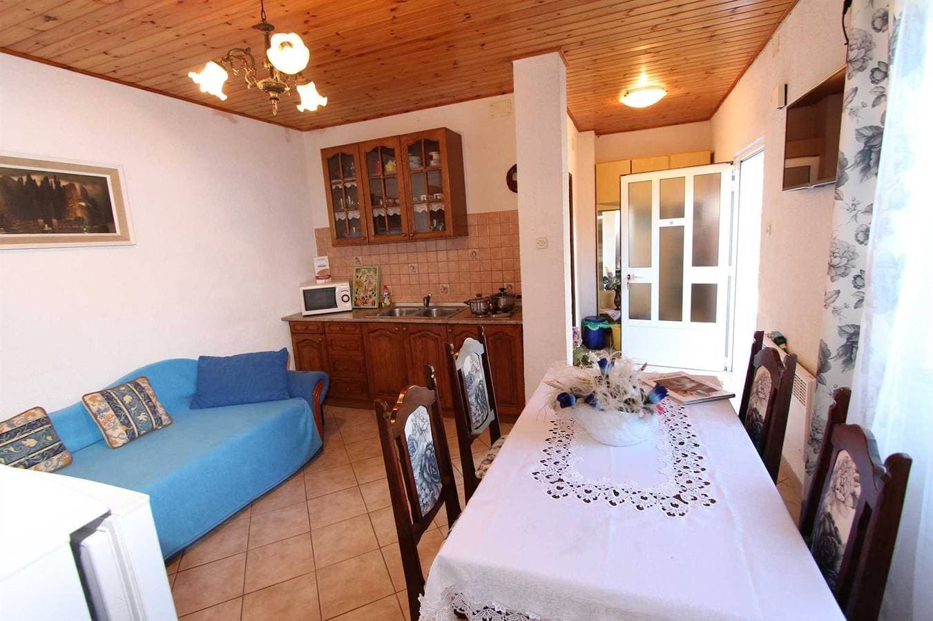 Foto 8 von 15: Giorgia Ferienwohnung mit 1 Schlafzimmer mit Terrasse 2
