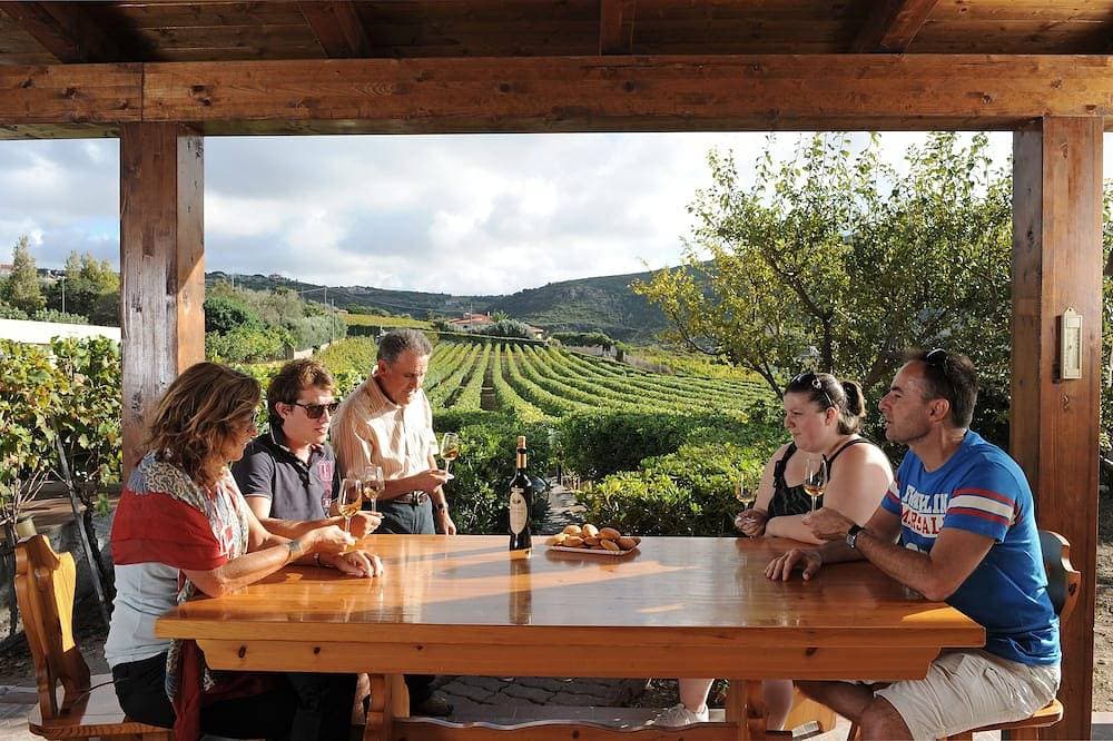 Foto 8 von 17: House in the vineyard with sea view (2)