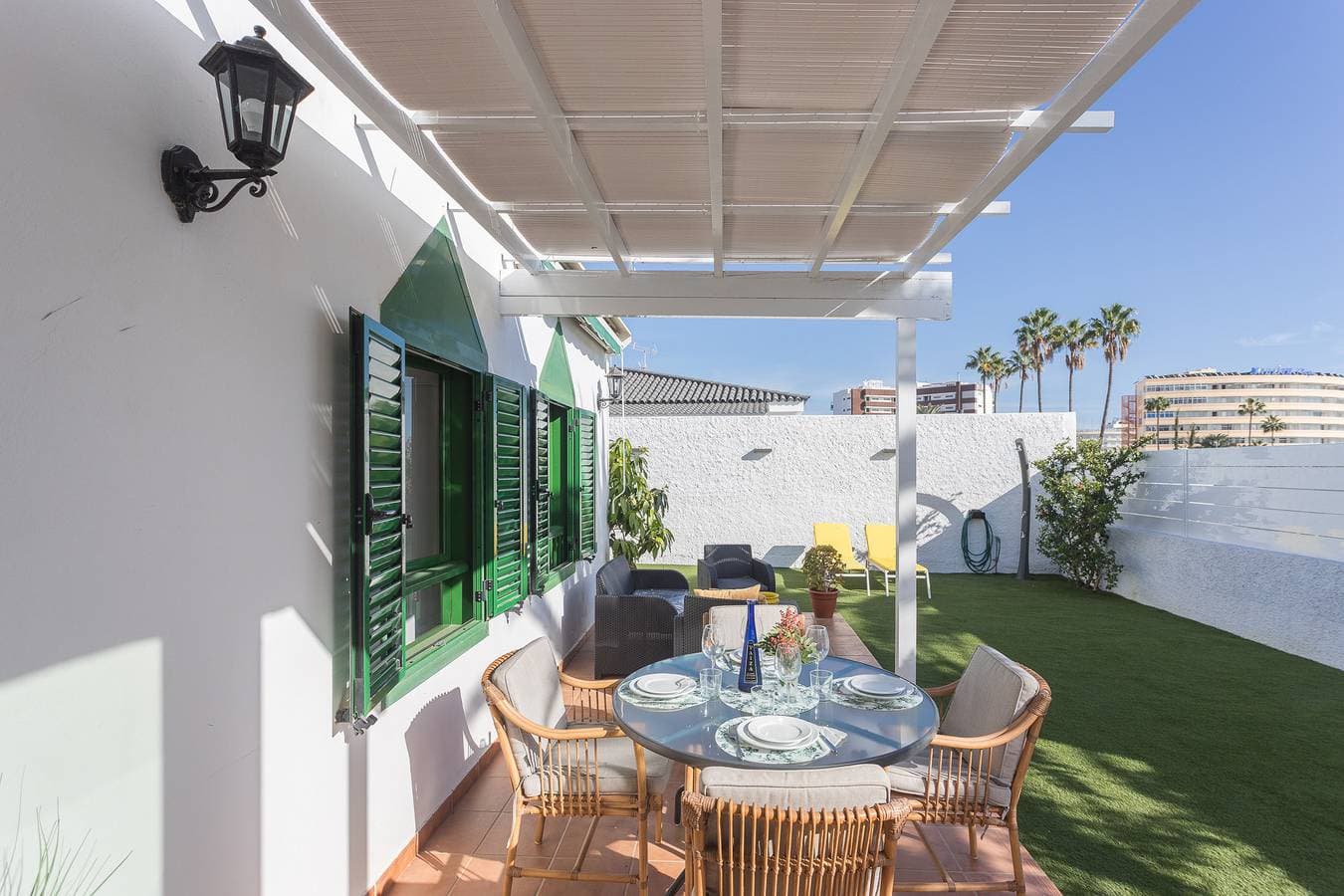 Foto 13 von 41: Charming Bungalow - Private Terrace, AirCon & Pool