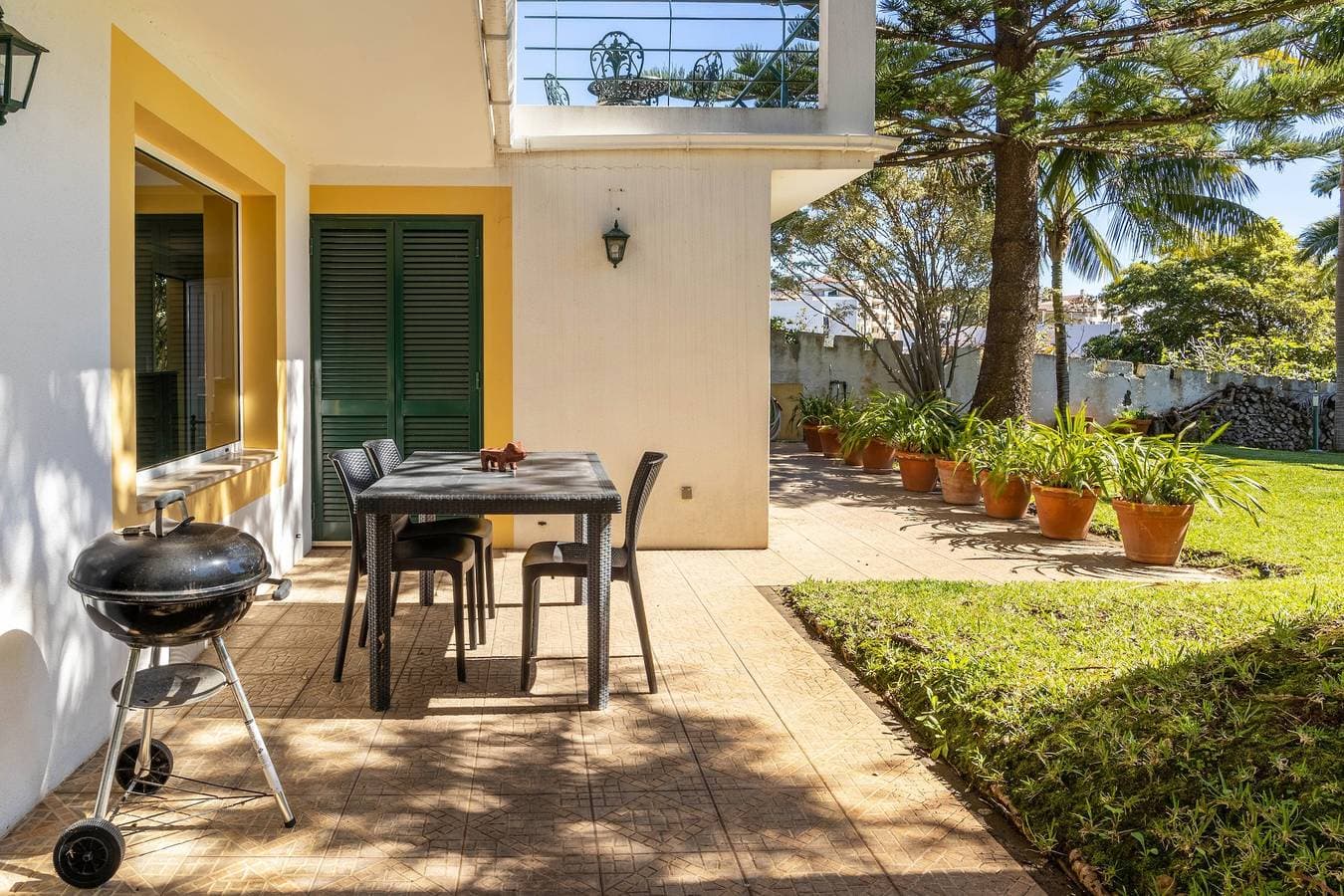 Foto 5 von 28: Ferienwohnung "Villa Echium T1" mit einem Schlafzimmer und Gemeinschaftsgarten