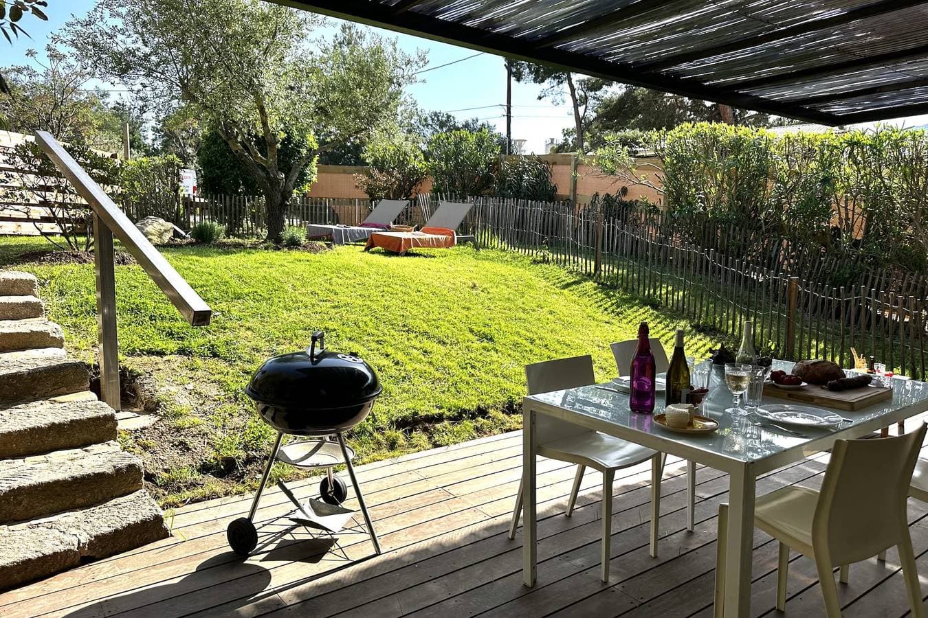 Ferienunterkunft Alivu, privater Garten, Grill, beheizter Pool 1