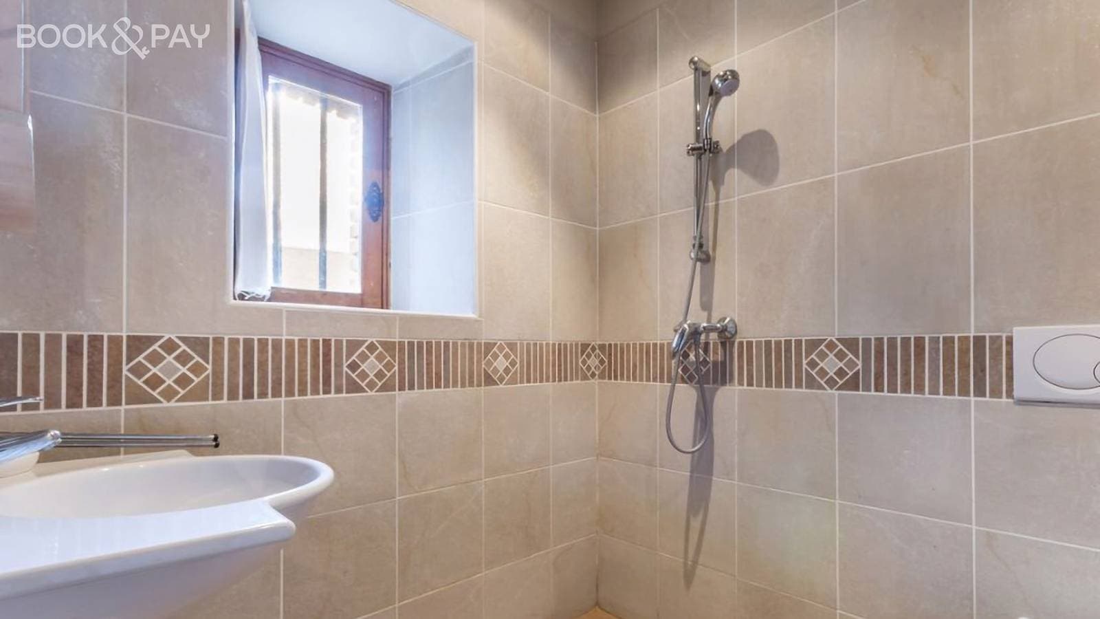 Foto 11 von 22: Ferienhaus für 12 Personen mit Garten