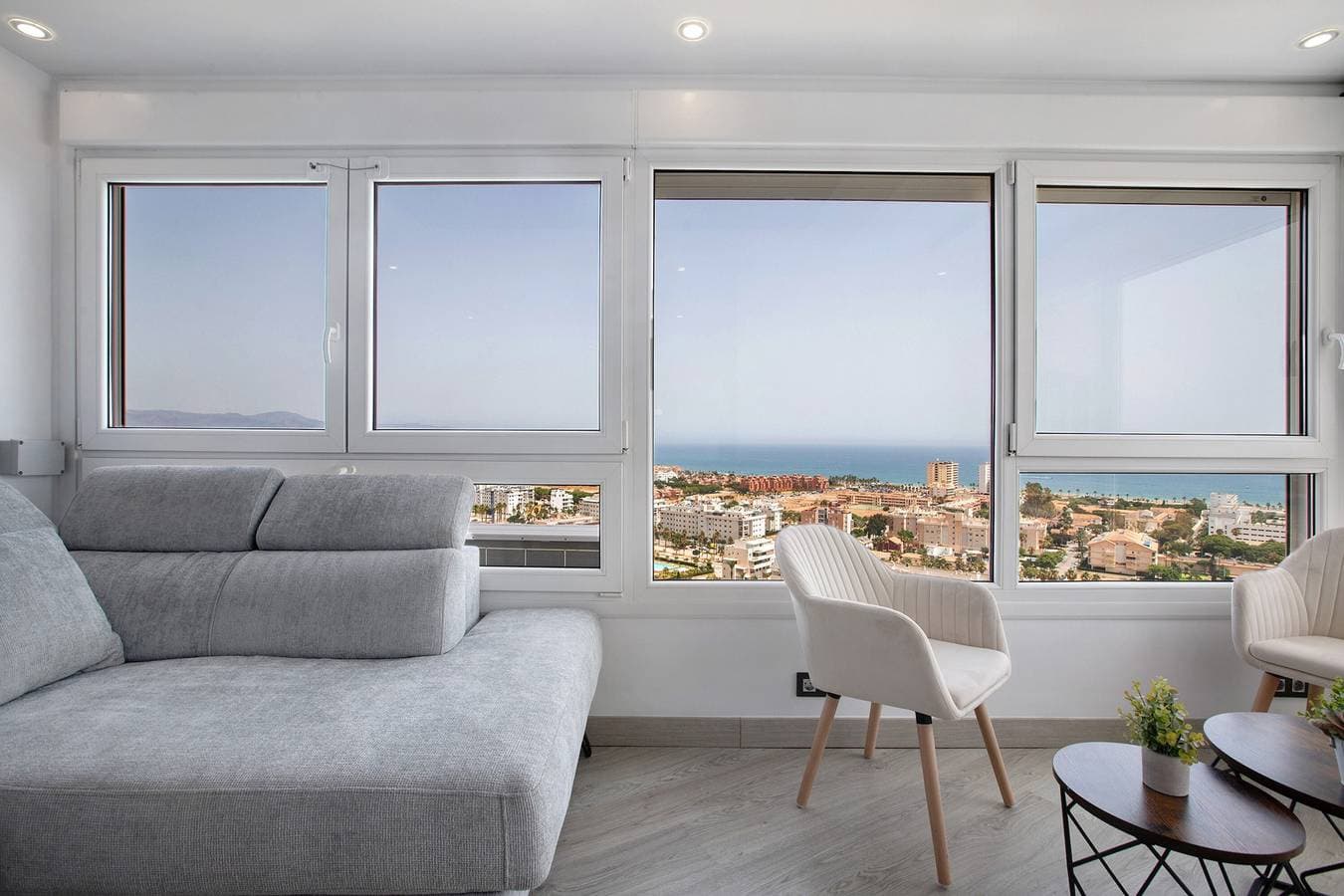 Foto 3 von 30: Apartment 'Vistas Al Mar Torremolinos' mit Meerblick, WLAN und Klimaanlage