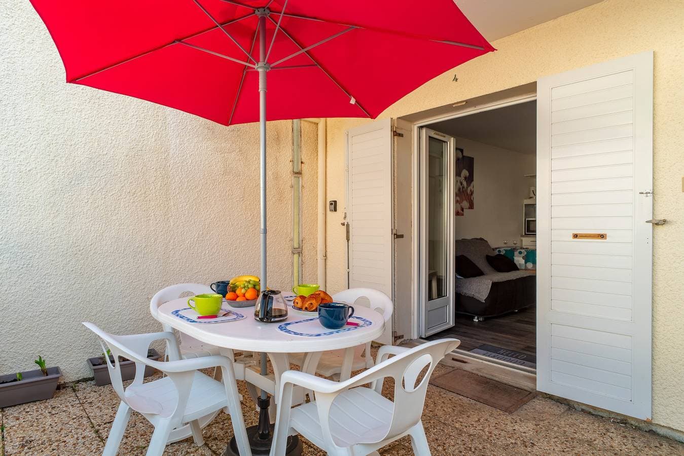 Foto 6 von 12: Ferienwohnung für 4 Personen mit Terrasse