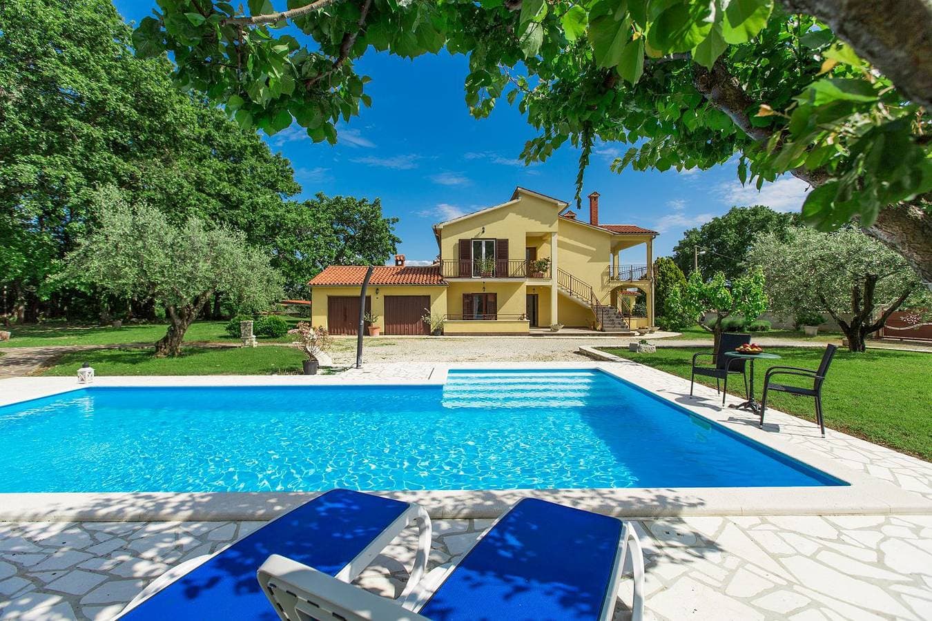 Foto 12 von 32: Hundefreundliches Paradies mit Pool, Spielplatz, Grillbereich, privater Terrasse