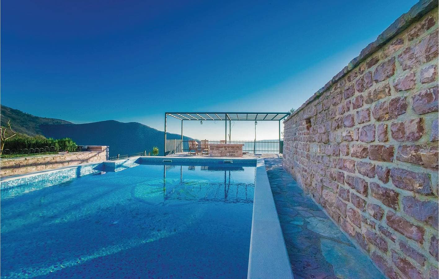 Foto 9 von 23: Ferienhaus für 6 Personen mit Terrasse