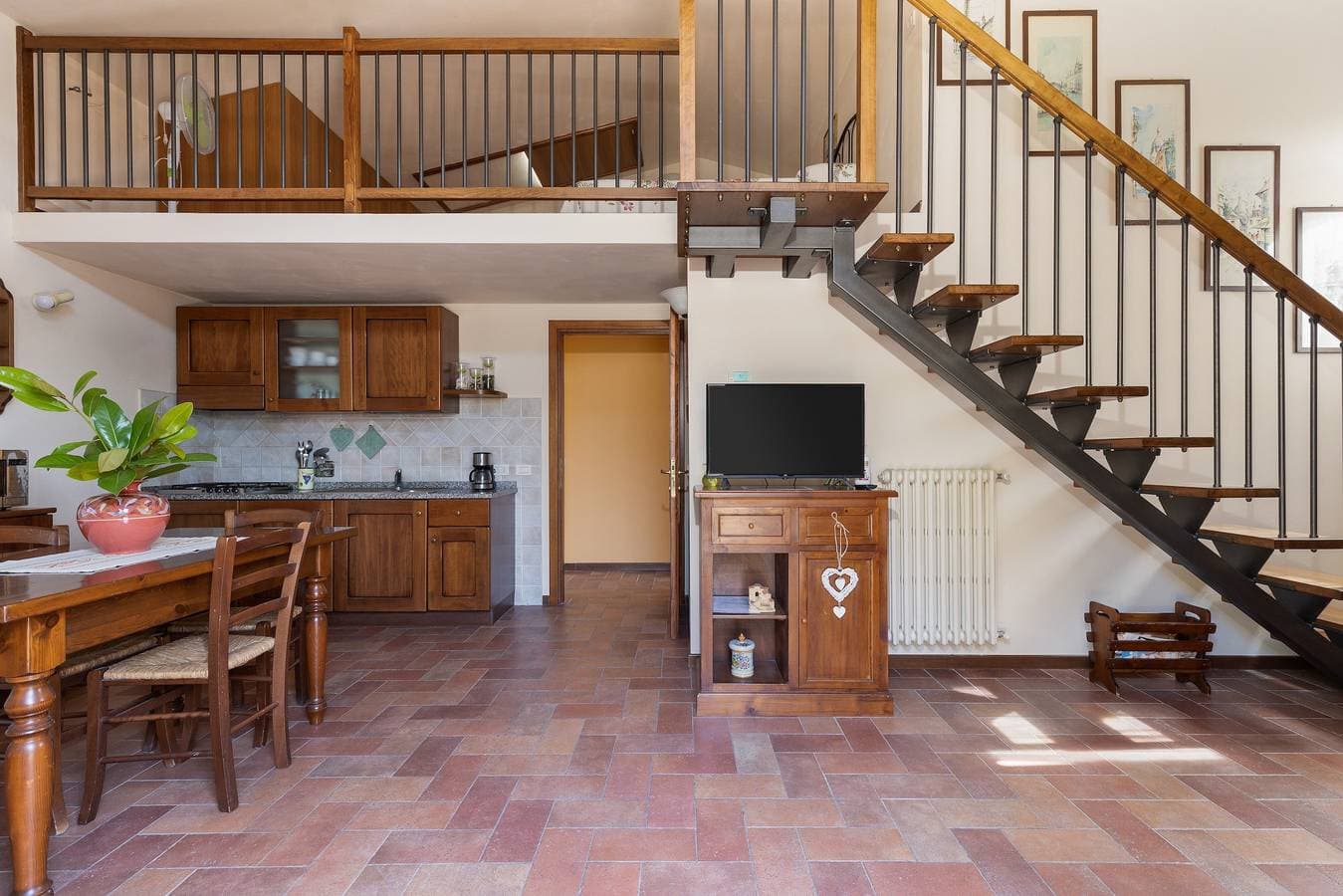 Foto 6 von 27: Ferienwohnung 'Vernaccia Country House - Agriturismo' mit Pool, Garten & WLAN