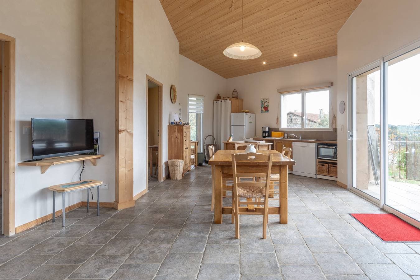 Foto 10 von 23: Ferienhaus 'Eco Gîte' mit Bergblick, WLAN und Klimaanlage