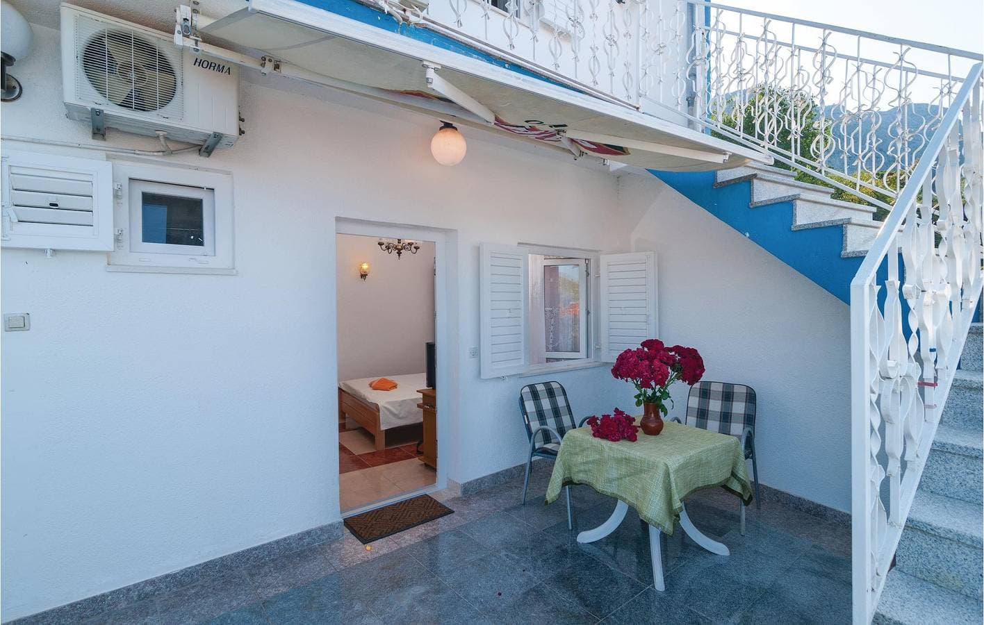 Foto 5 von 15: Gemütliches Apartment mit Meerblick und Terrasse, 1 km vom Strand entfernt