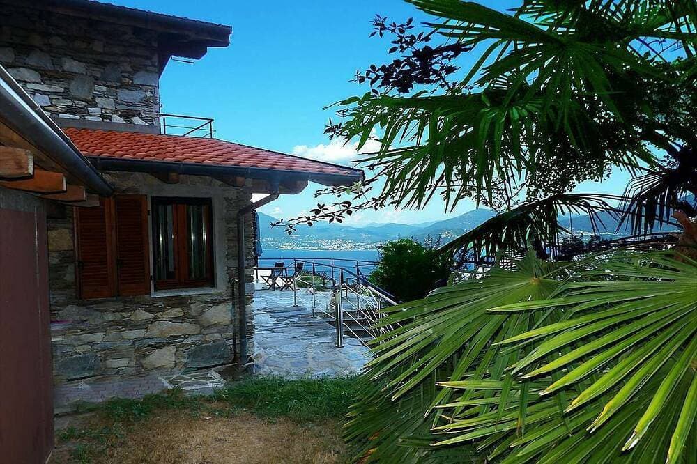 Foto 11 von 30: Ferienhaus Camelia mit Traumaussicht über den Lago Maggiore (It)