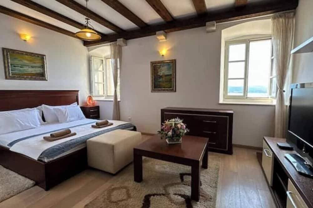 Foto 2 von 30: Levanat Studio – Cozy Historic Escape with Spectacular Views