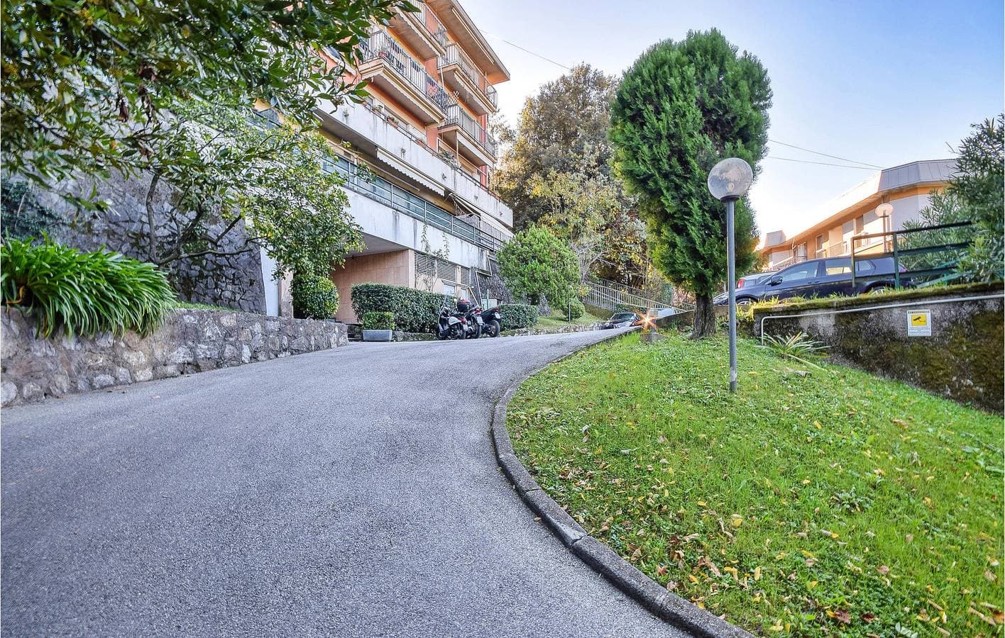 Gemütliches Apartment mit AC, Terrasse und Parkplatz, 2,5 km zum Strand 1
