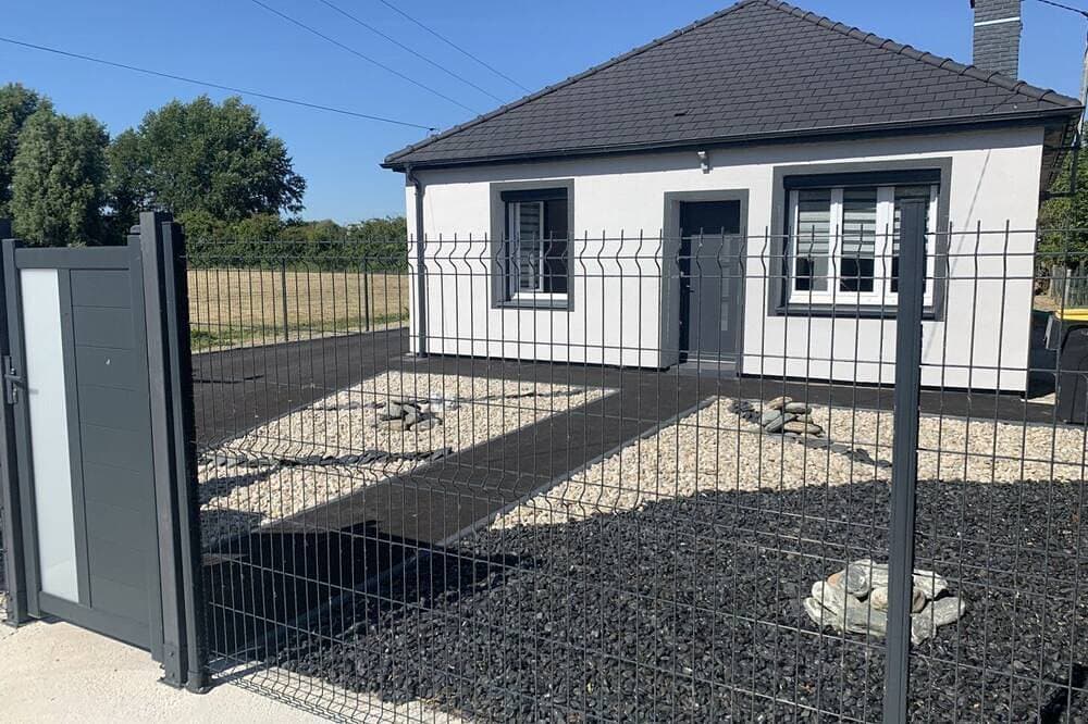 Comfortable single-storey house 100 m2 on a fenced plot 1