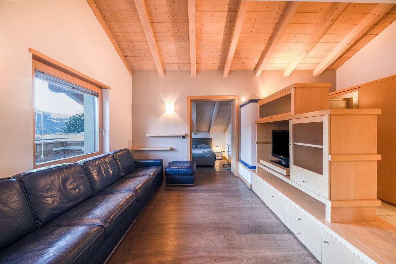Foto 9 von 35: Ferienwohnung „La Pratolina Attico“ mit Bergblick und Balkon