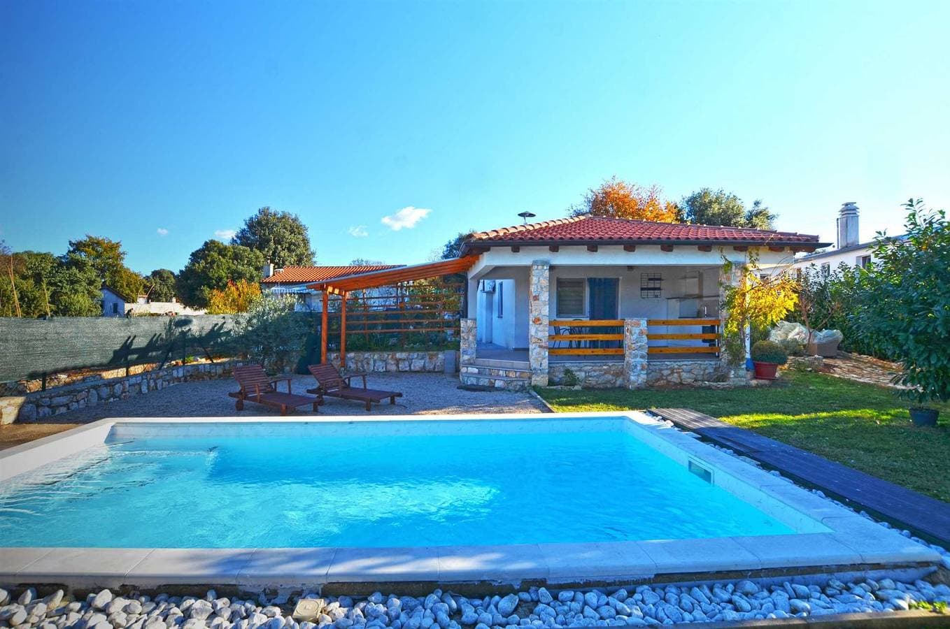 Foto 2 von 21: Ferienhaus Eta mit Pool