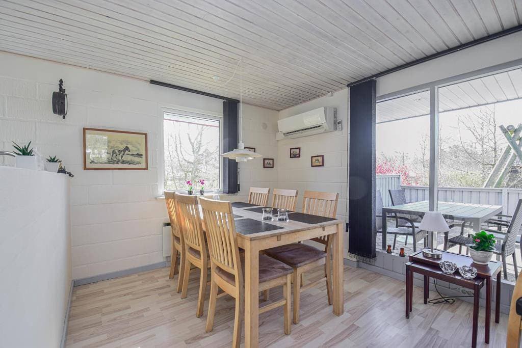 Foto 9 von 21: Gemütliches Ferienhaus mit Sauna, Schaukel und Kaminofen