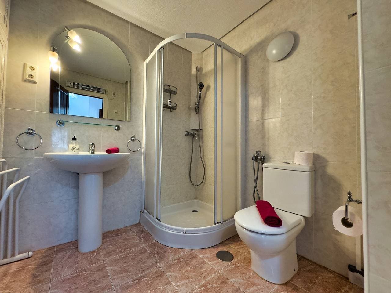 Foto 13 von 28: Ferienwohnung für 4 Personen mit Balkon