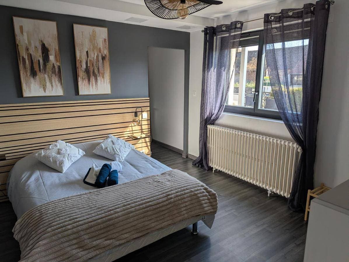 Foto 2 von 11: Double Room with Private Bathroom