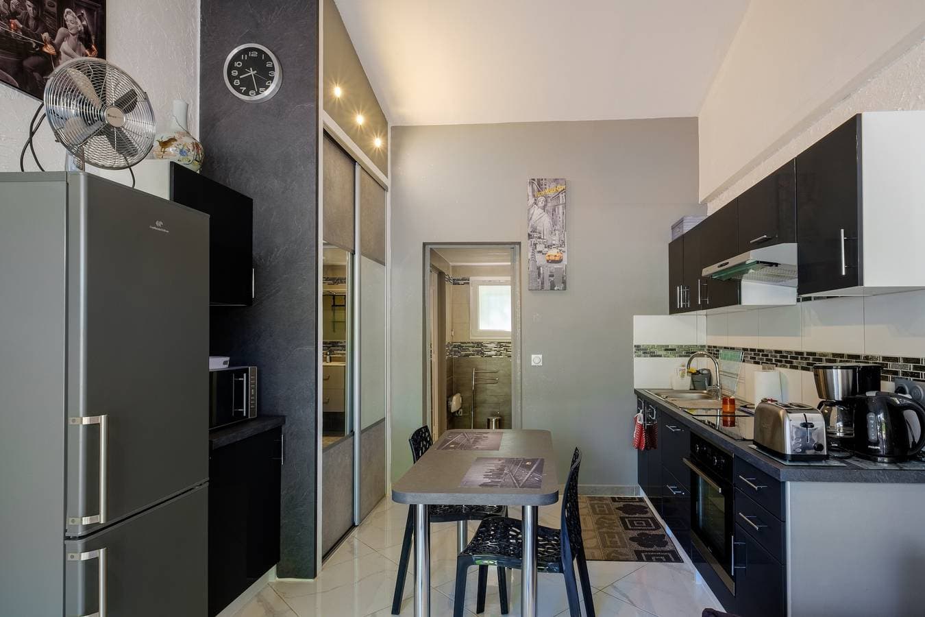 Foto 5 von 25: Ferienwohnung "Lou Paradou" mit Gemeinschaftspool, privater Terrasse und WLAN