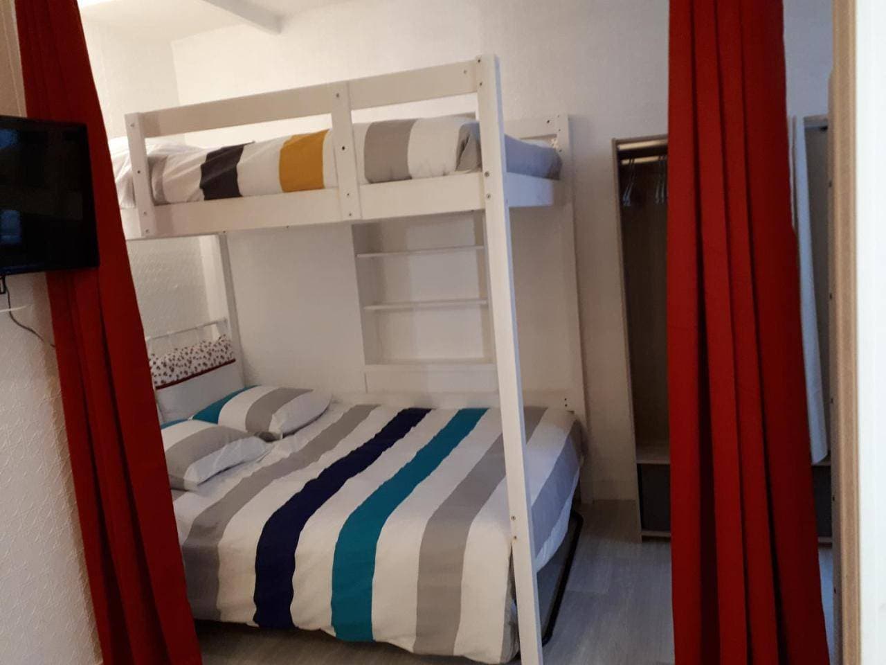 Foto 7 von 10: One-Bedroom Apartment