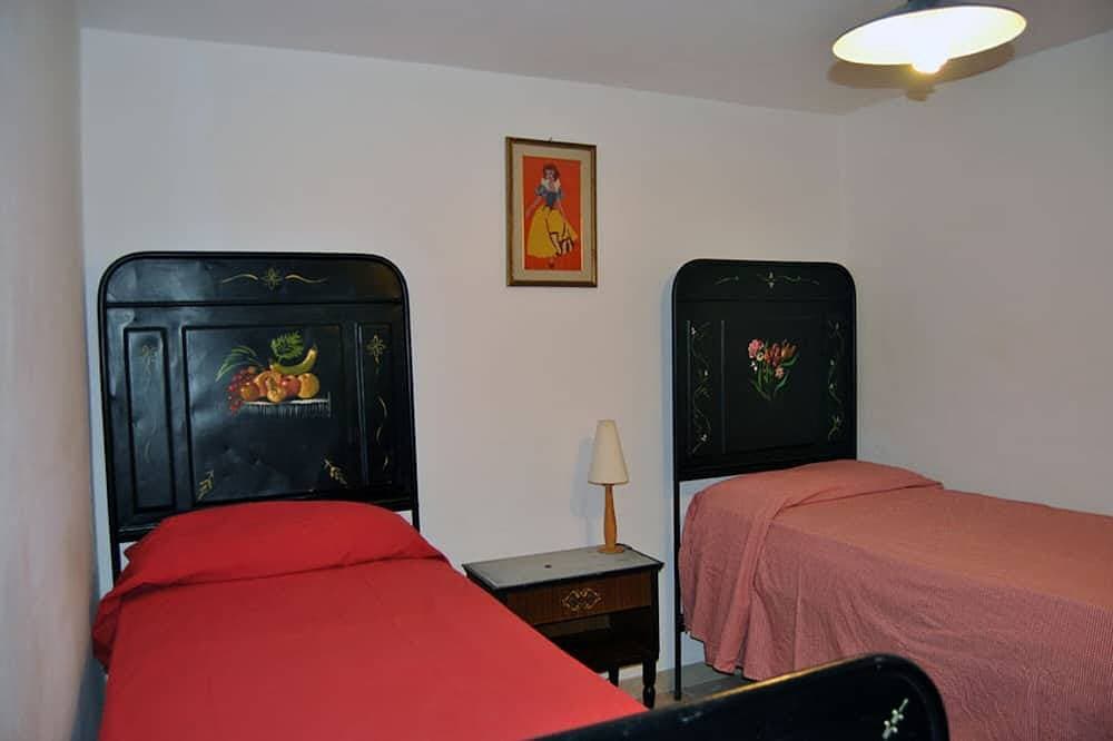 Foto 3 von 7: Wohnung mit großer Veranda, San Antioco, 1000 Meter von Cala Sapone entfernt