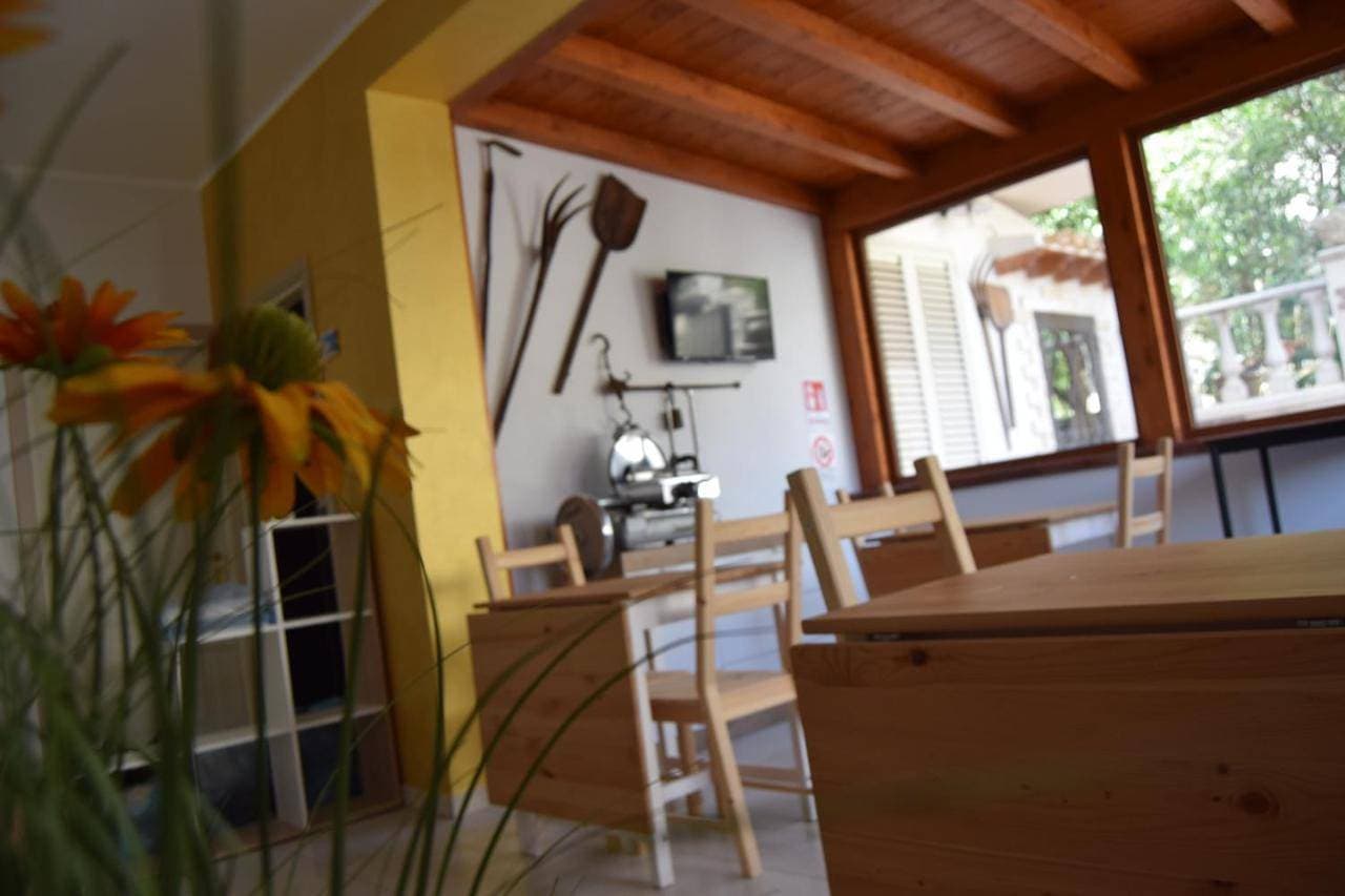 Foto 4 von 13: Double Room with Private External Bathroom