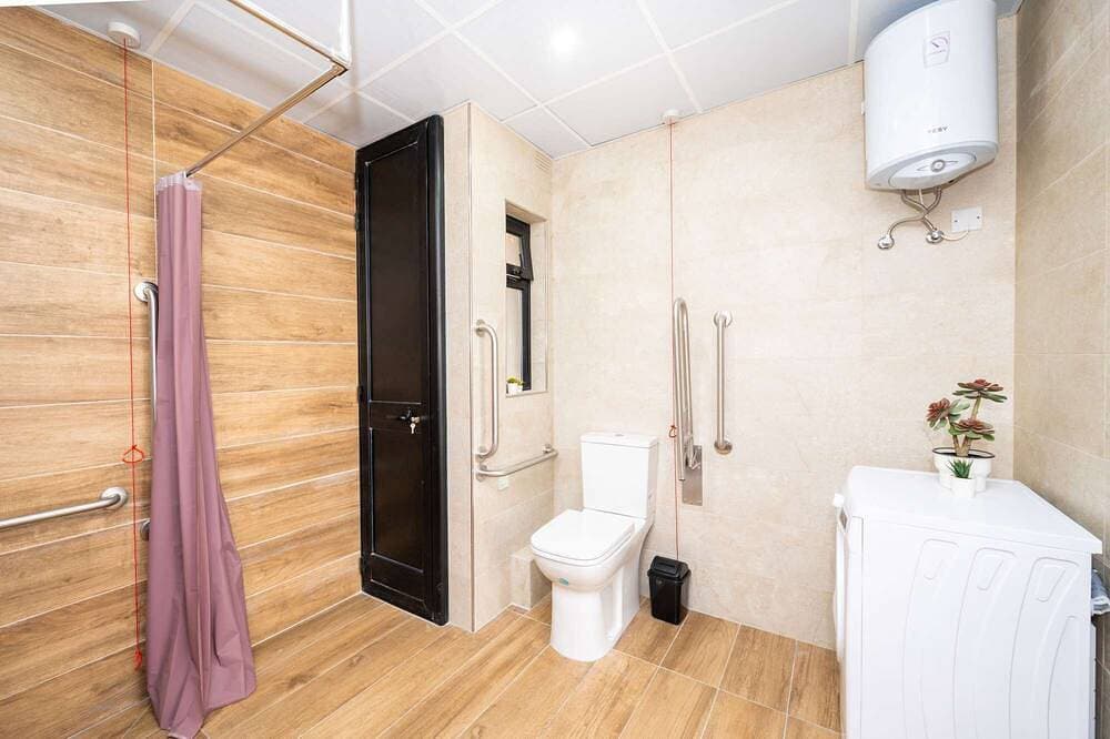 Foto 13 von 30: Islet Promenade Studio mit Whirlpool und Meerblick