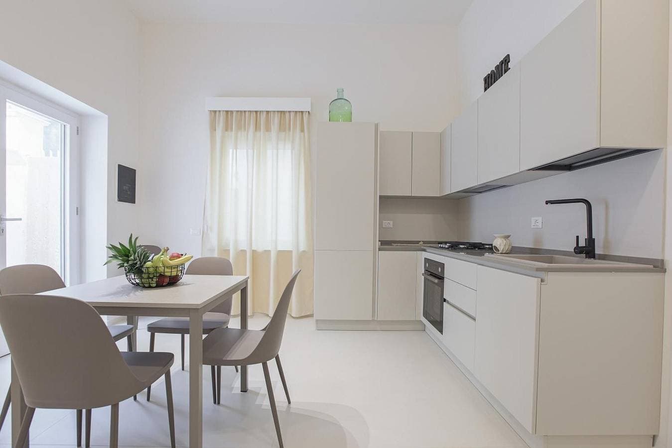 Foto 4 von 41: Ferienwohnung 'Casa Ancora' mit Privatterrasse, Wi-Fi und Klimaanlage