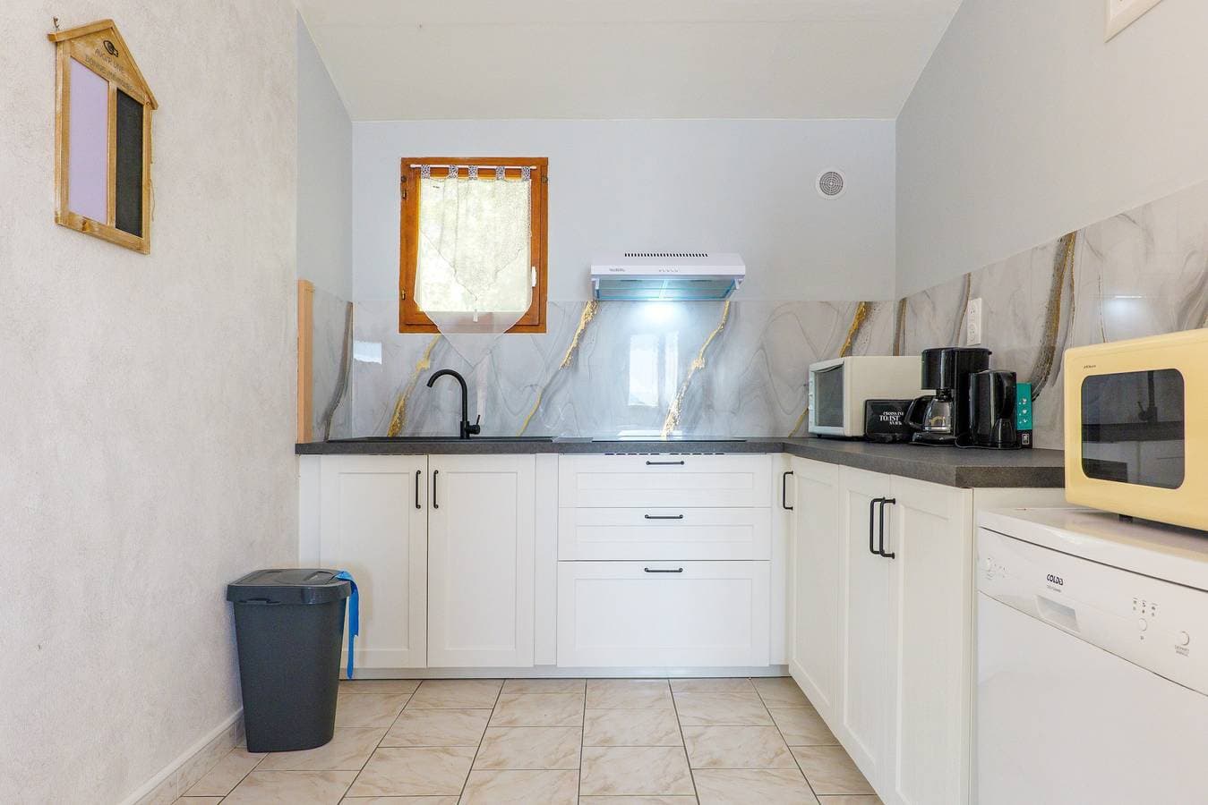 Foto 4 von 35: Ferienhaus „Le Chêne - La Fontinelle“ mit Bergblick