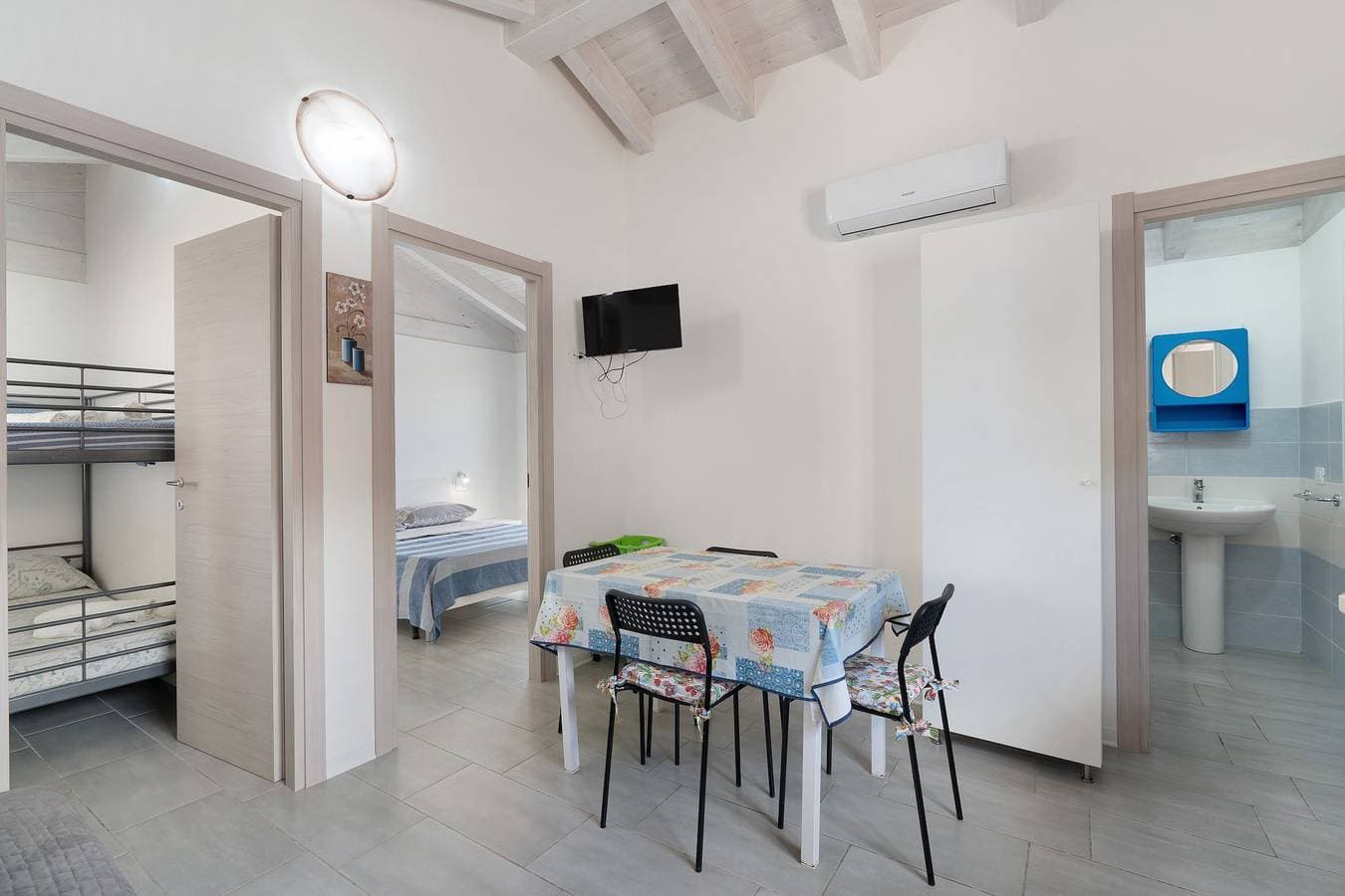 Foto 6 von 27: Casa Azzurra Beach – Direkt am Meer mit privatem Zugang und Terrasse