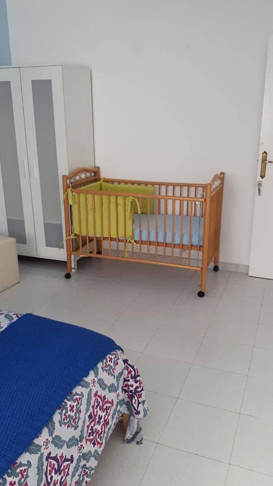 Foto 12 von 48: Large Double Room with Sofa Bed and Private Bathroom