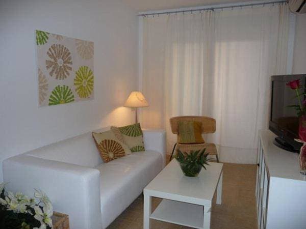Foto 2 von 18: Two-Bedroom Apartment (5-6 Adults)