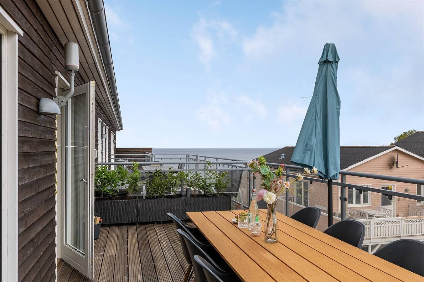 2 bedroom apartment in Allinge 1