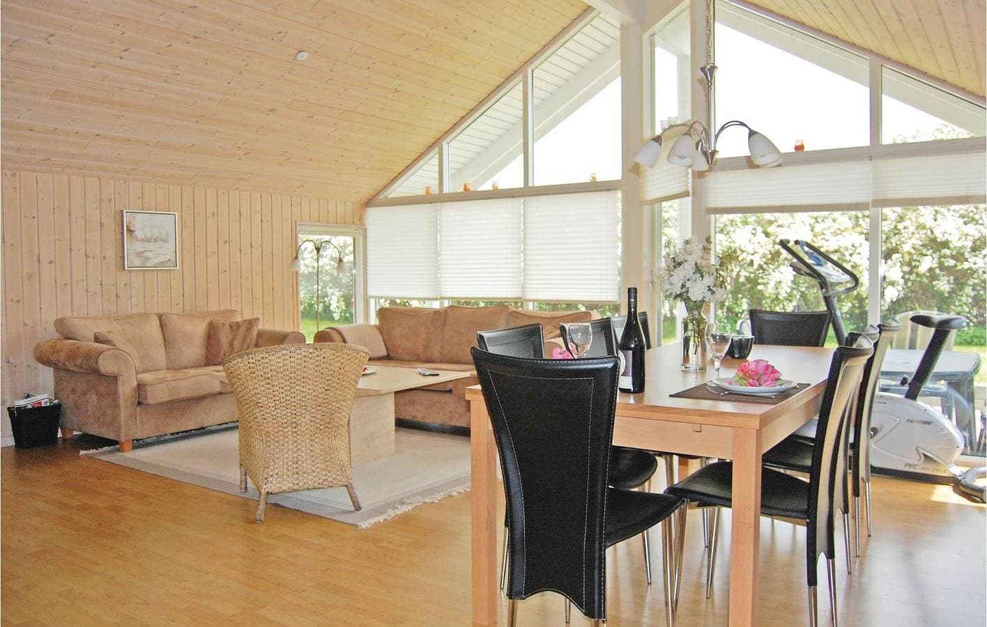 Foto 5 von 29: Ferienhaus für 8 Personen mit Garten