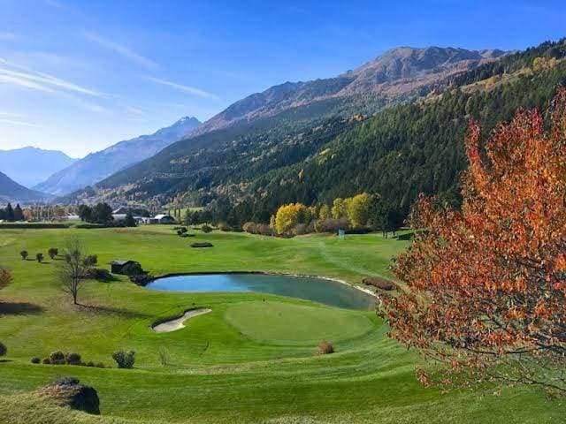 Foto 6 von 42: One-Bedroom Apartment with Balcony and Mountain View