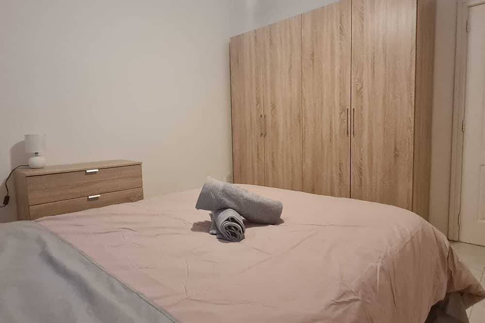 Foto 6 von 19: Comfortable Three Bedroom Apartment With WIFI & Located In The Centre