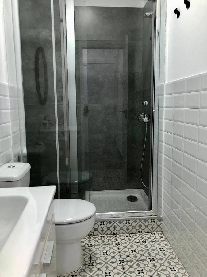 Foto 3 von 18: One-Bedroom Apartment