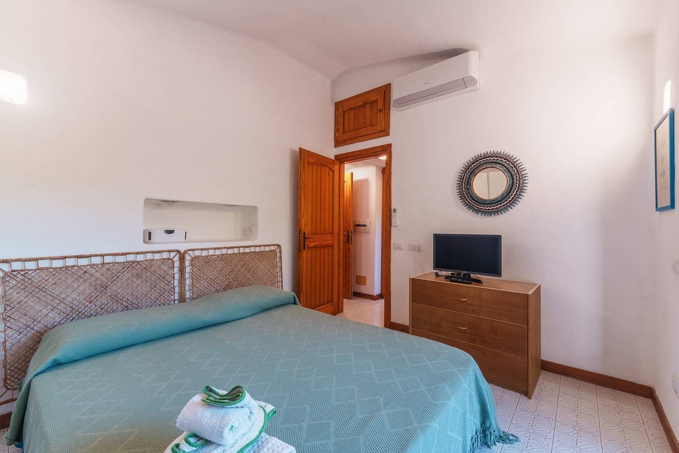 Foto 13 von 32: Villa 'Gerbera - 250m Dal Mare' mit Meerblick, Wi-Fi und Klimaanlage