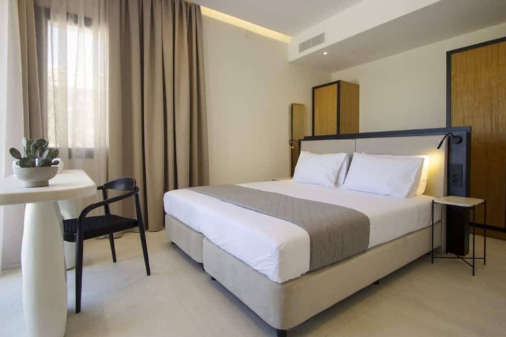 Foto 5 von 21: Villa Marenthe | 3 Bdr | Sea Views | Pool | Syros
